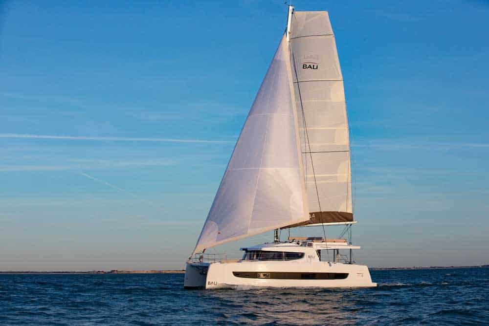 catamaran bali 4.4 