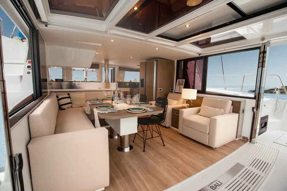 catamaran bali 4.4
