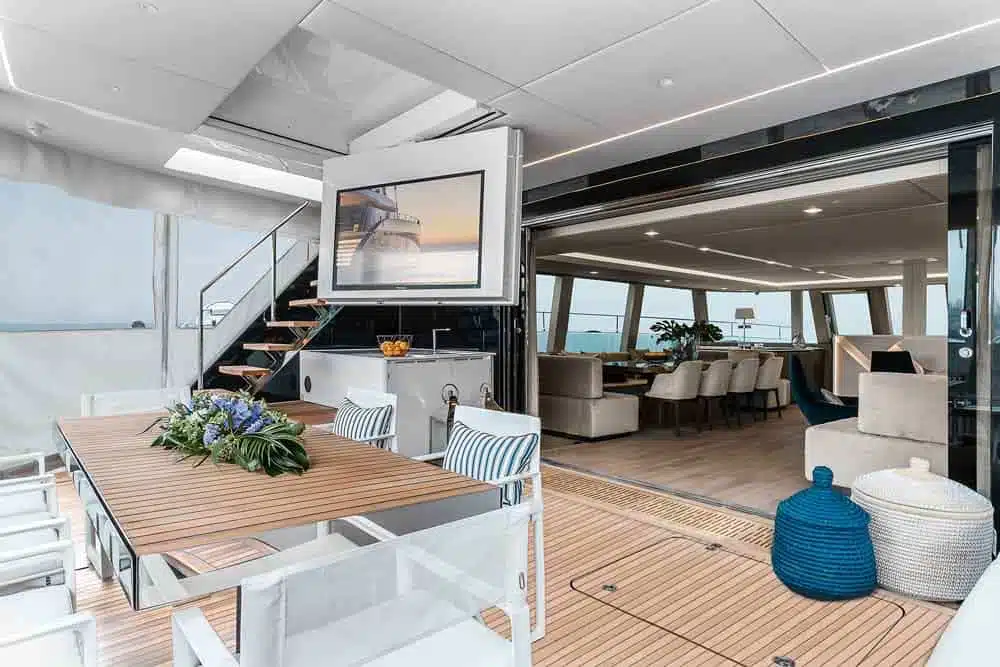 catamaran SUNREEF 80