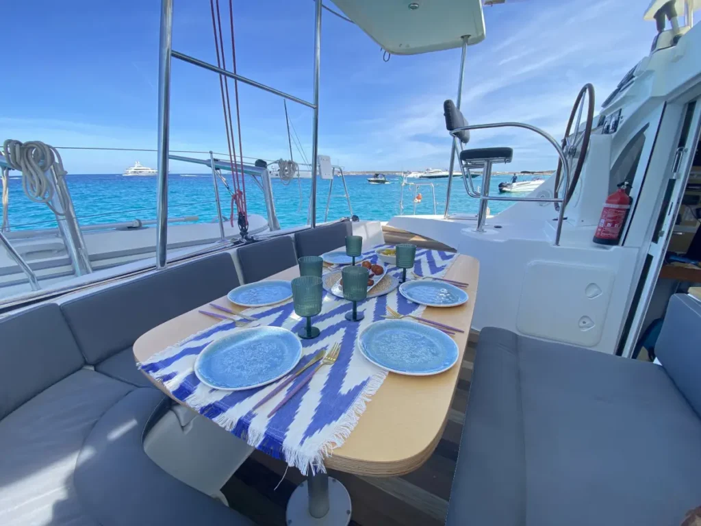 Lagoon 380-10