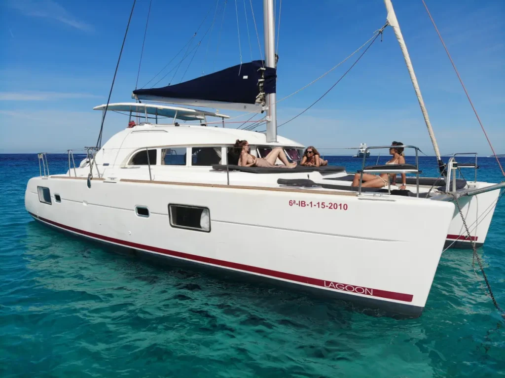 Lagoon 380-2